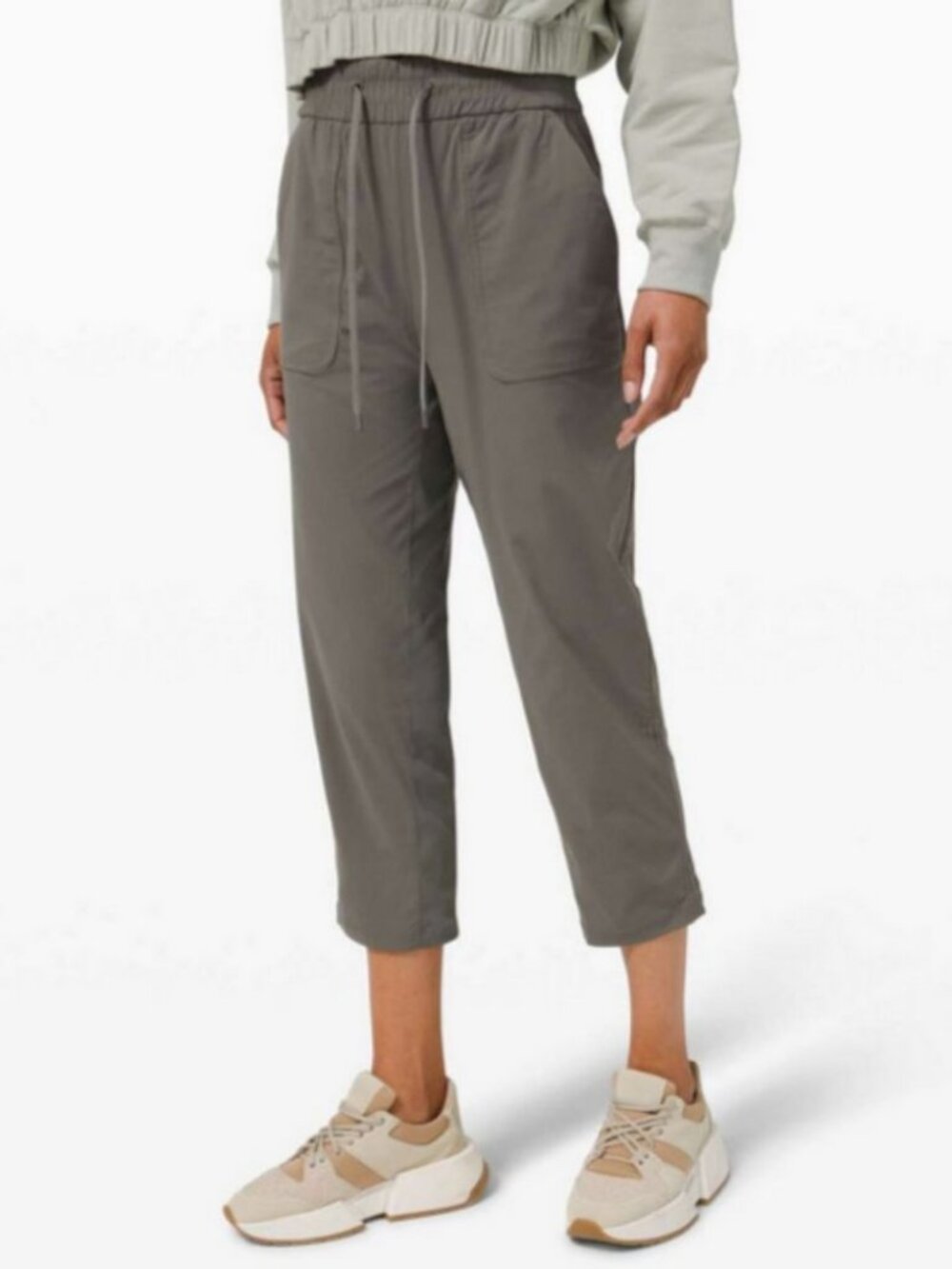 Lululemon Beyond the Studio Crop Grey Sage / Size 6 / Luxtreme Swift